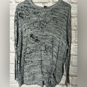 Fifteen Twenty Long Sleeve Gray Black Sweater Top Medium‎